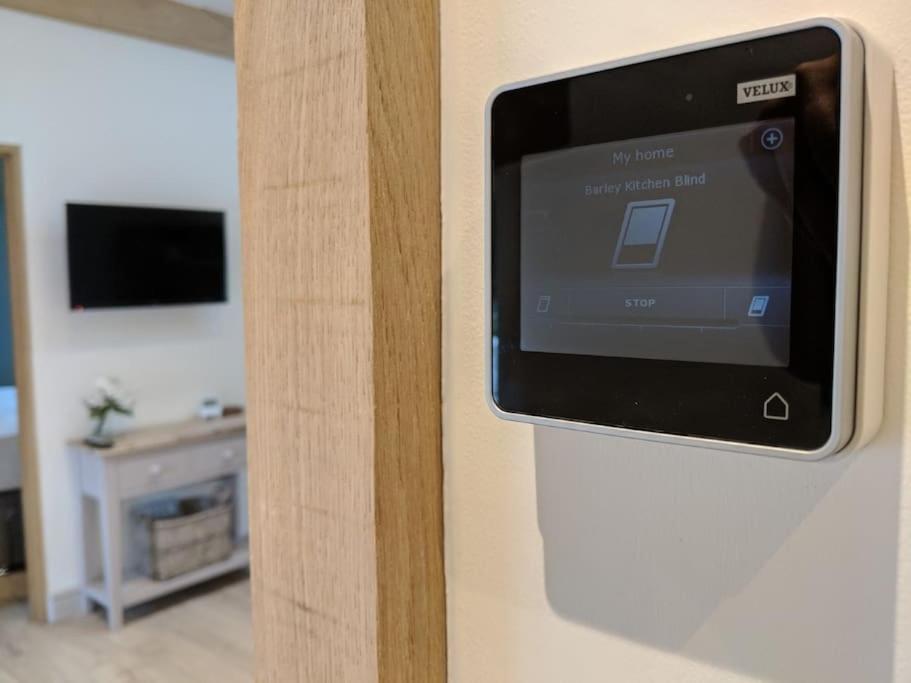 Barley - Cosy Stylish Apartment - Easy Access To Bath And Many Nearby Attractions ボックス エクステリア 写真